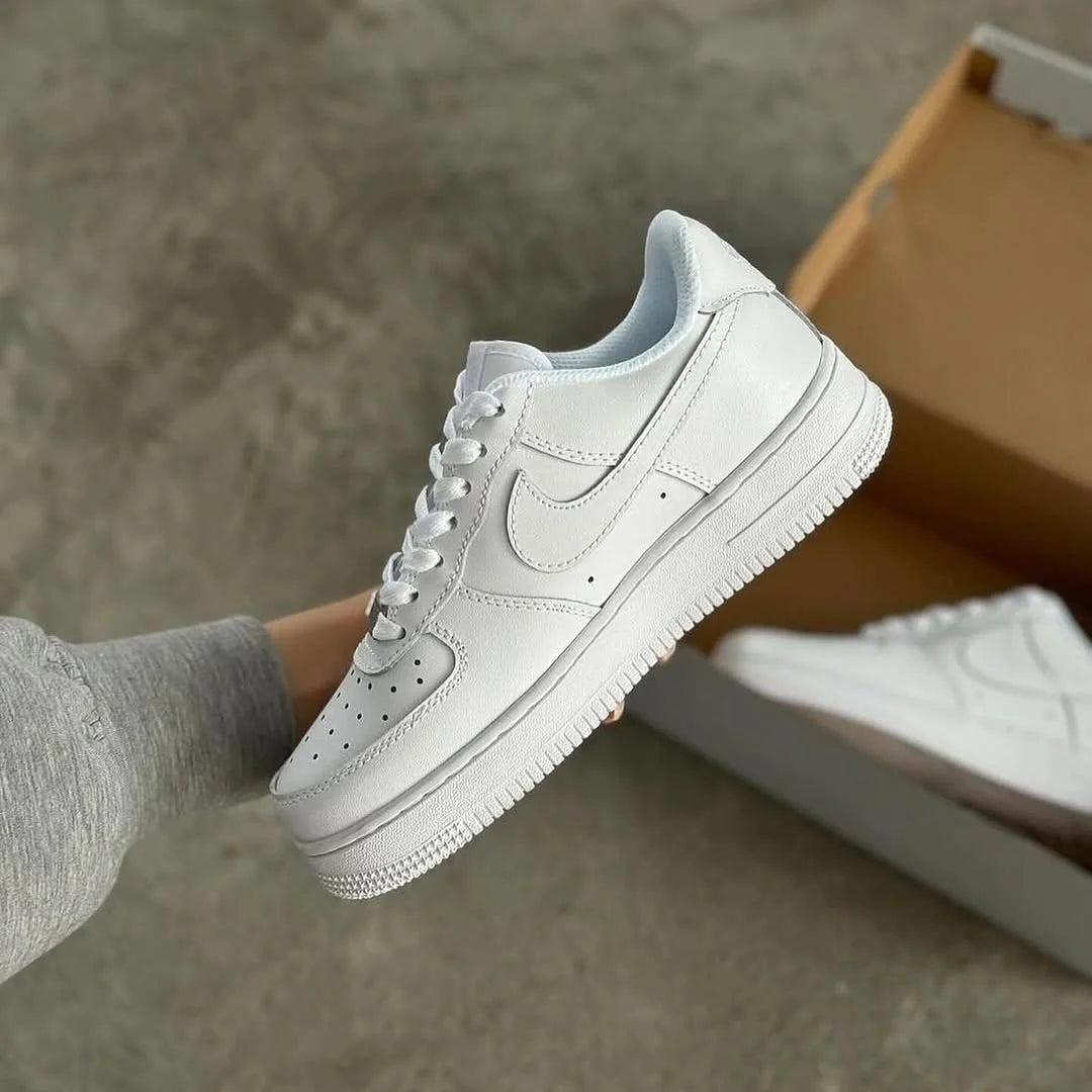 Nike Air Force Beyaz